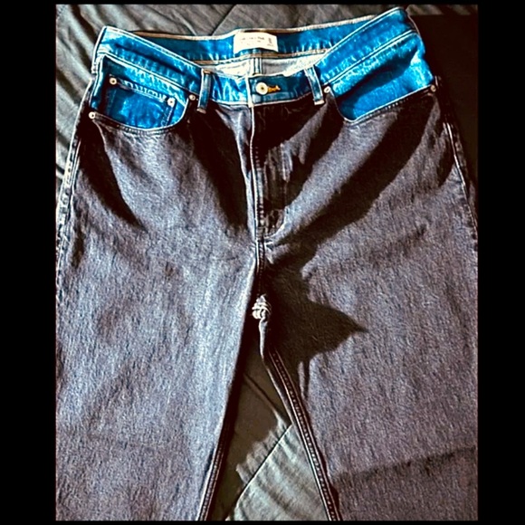A & F High Rise 90s Relaxed Jeans NWOT - Picture 5 of 10